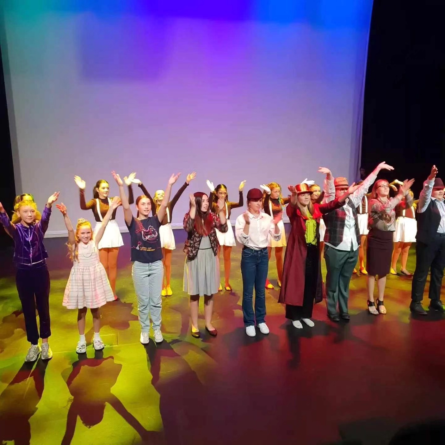 Charlie and the Chocolate Factory cast in the finale